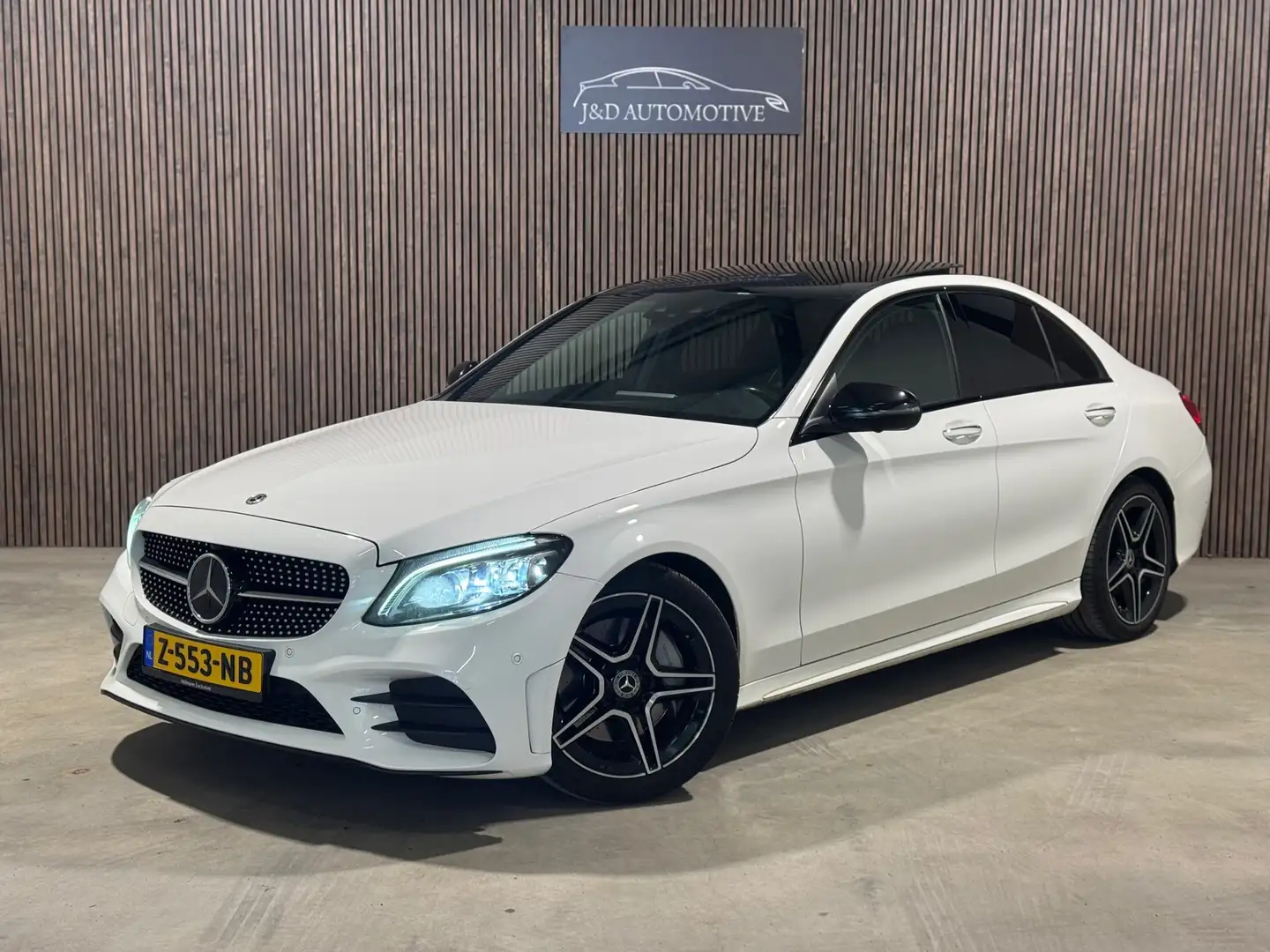 Mercedes-Benz C 300 AMG-Pakket 2019 PANO LED VIRTUAL LEDER Wit - 1