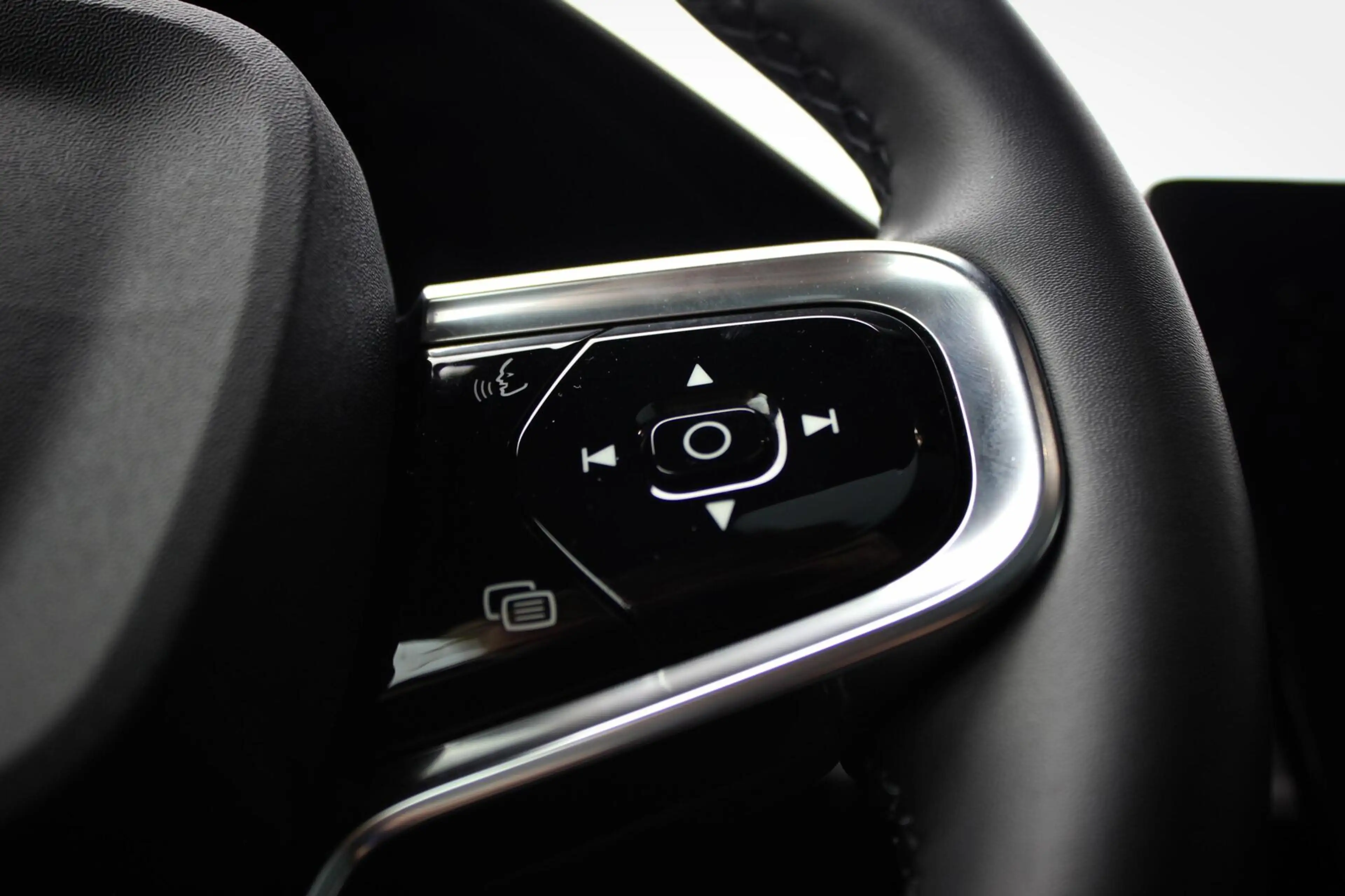 Polestar 2 Long Range Single Motor 78 kWh // 96% SoH | Pilot — photo 28