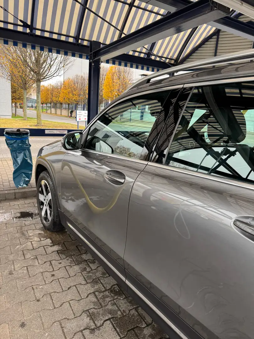 Mercedes-Benz 180 GLB Gris - 2