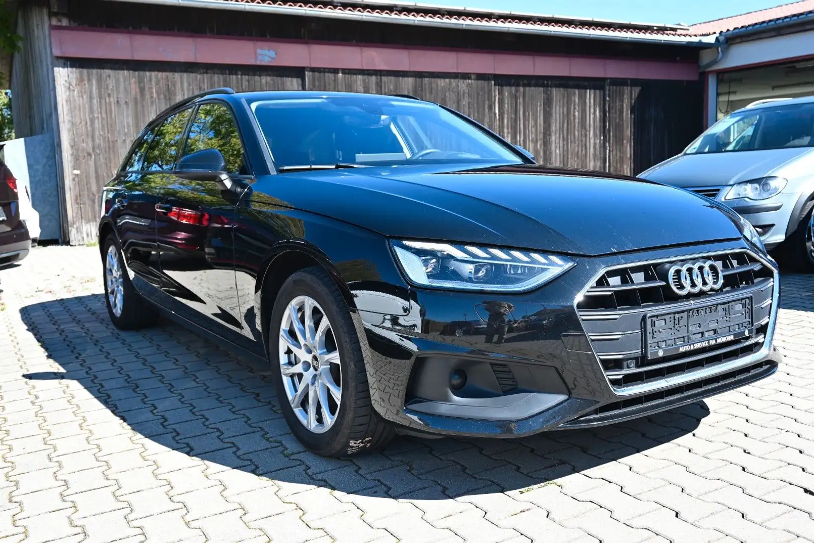 Audi A4 Avant 40 TDI/Headup/Matrix/AHK Schwarz - 1