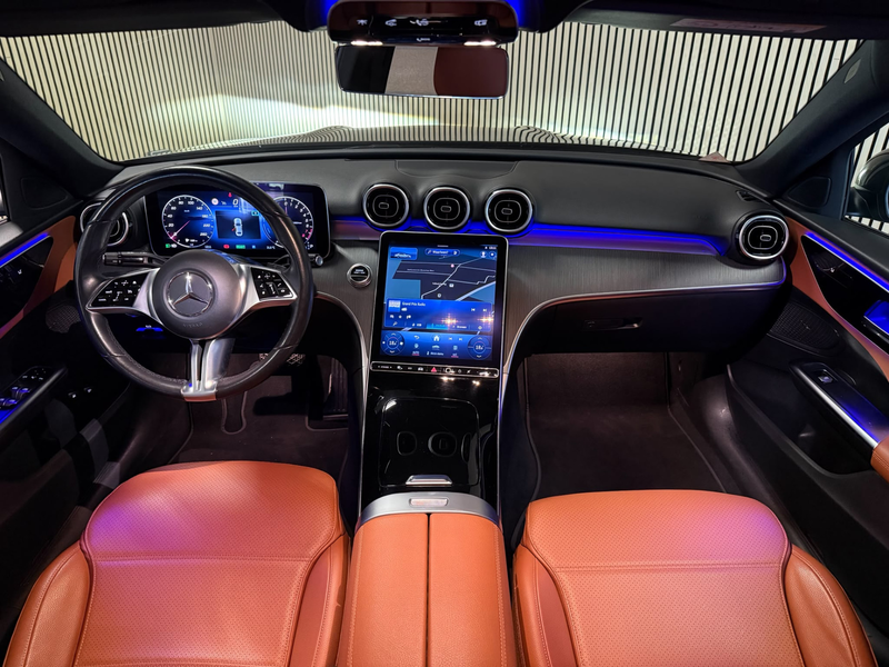Mercedes-Benz C 300 300e Avantgarde-PANORAMA-CAMERA-DODE HOEK-APPLE CA — photo 15