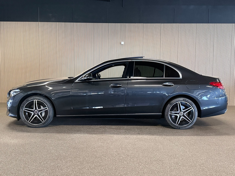 Mercedes-Benz C 300 300e Avantgarde-PANORAMA-CAMERA-DODE HOEK-APPLE CA — photo 8
