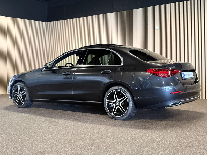 Mercedes-Benz C 300 300e Avantgarde-PANORAMA-CAMERA-DODE HOEK-APPLE CA — photo 7