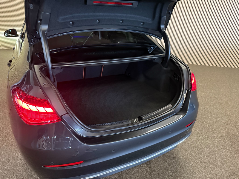 Mercedes-Benz C 300 300e Avantgarde-PANORAMA-CAMERA-DODE HOEK-APPLE CA — photo 36
