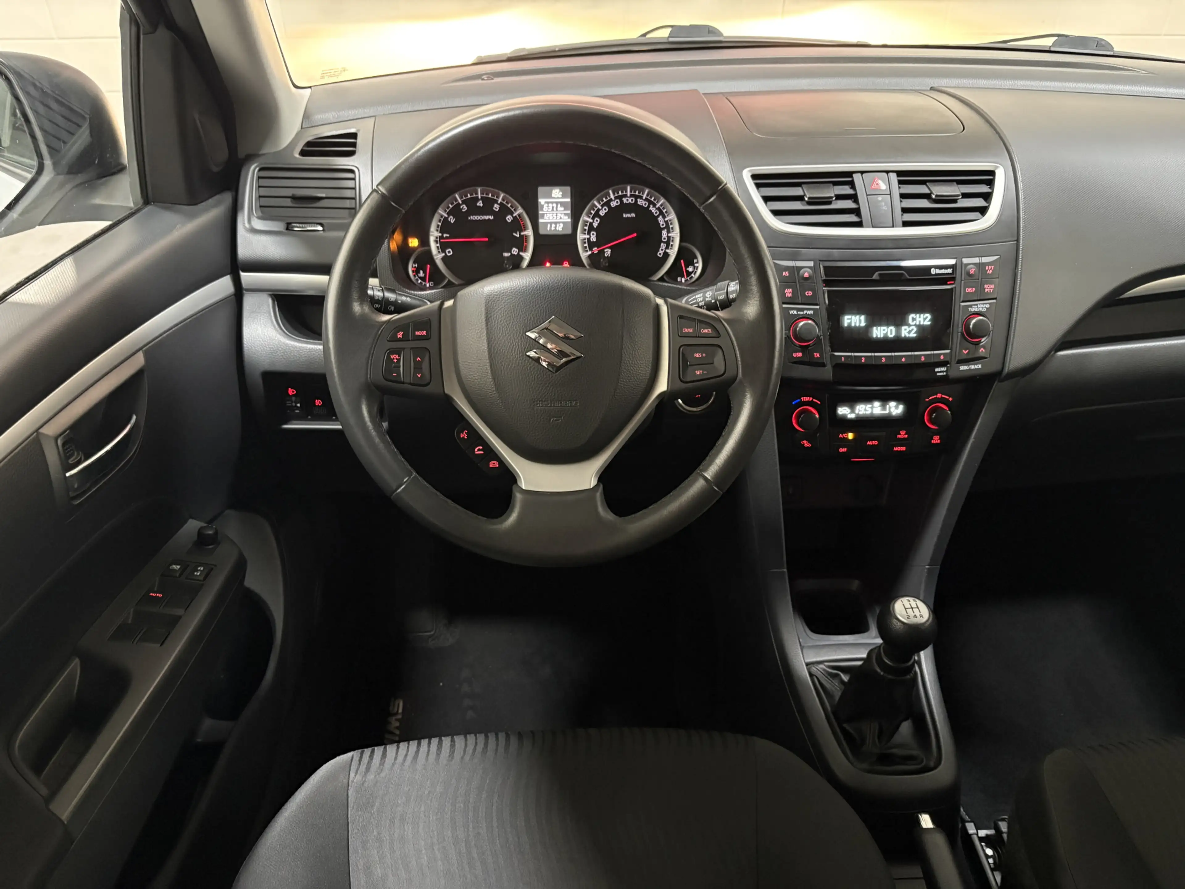 Suzuki Swift 1.2 Exclusive EASSS, NL auto, Volledig onderhouden — photo 13