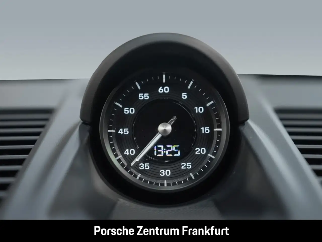 Porsche 992 911 Targa 4S InnoDrive Surround-View BOSE 13