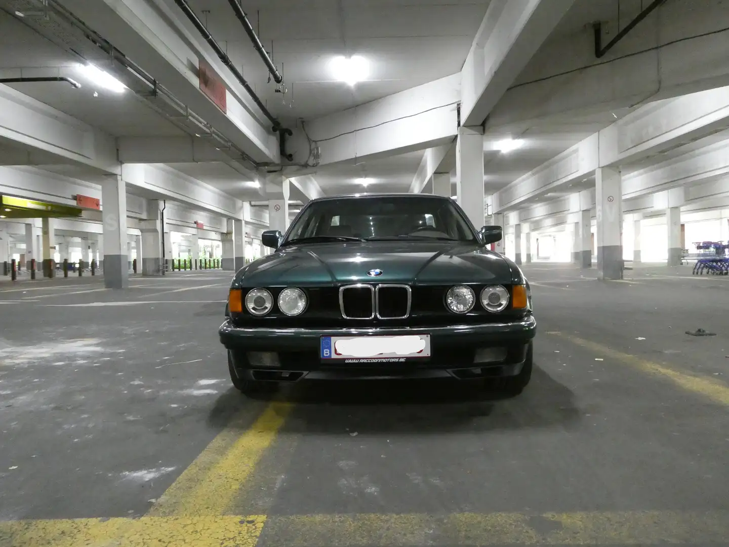 BMW 735 735i Vert - 2