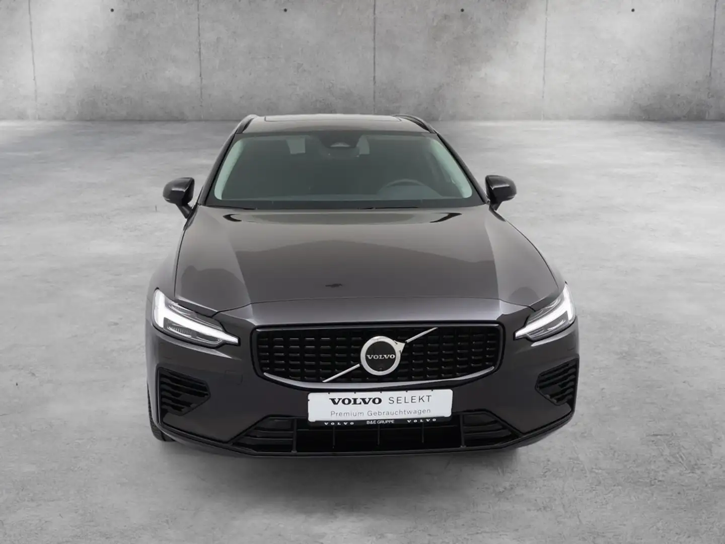 Volvo V60 T6 Plus Dark Recharge Plug-In Hybrid AWD Grau - 2