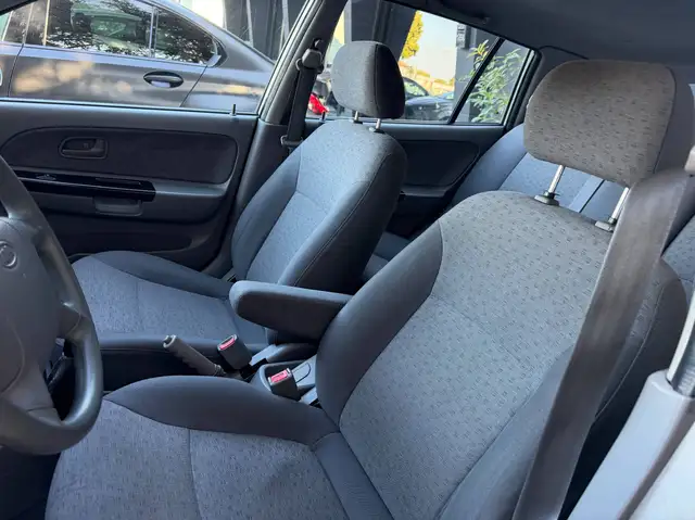 Kia Rio view 6