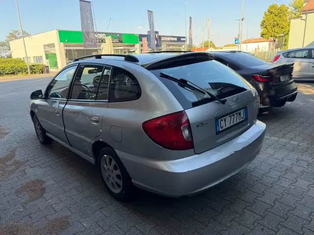 Kia Rio view 4