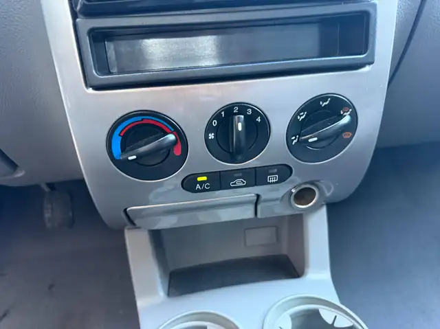 Kia Rio view 8