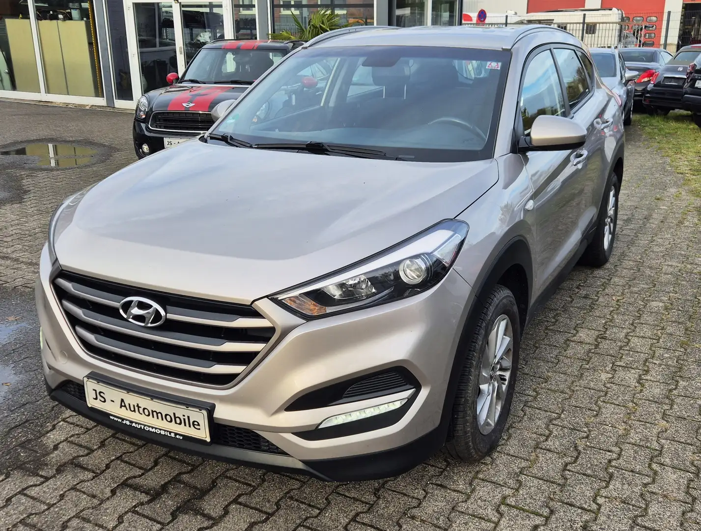 Hyundai TUCSON GO+ 2WD 177PS KLIMA NAVI KAMERA PDC LM ALLW SH 1HD Silber - 1