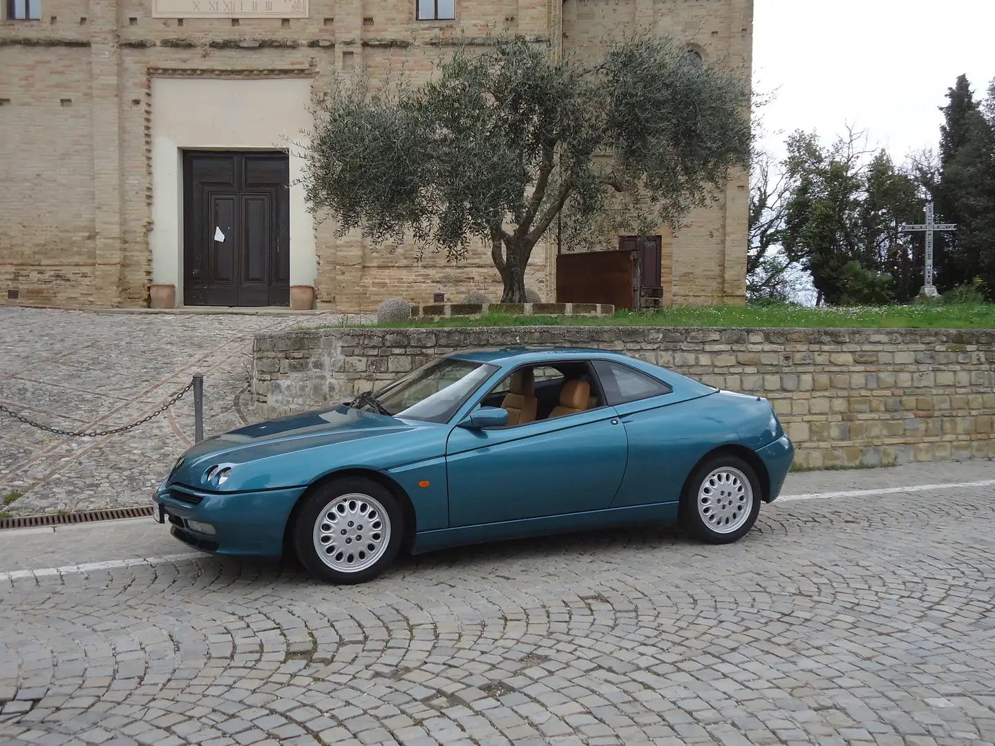 Alfa Romeo GTV 2.0 V6 tb c/pelle Momo - 1
