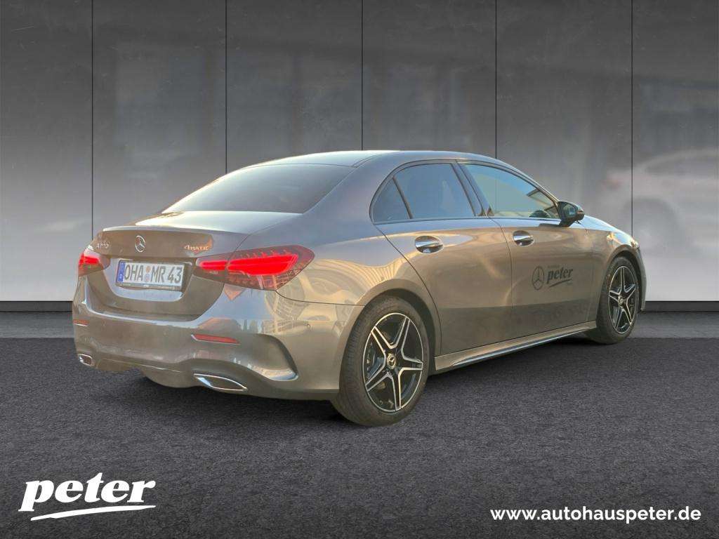 Mercedes-Benz A 220