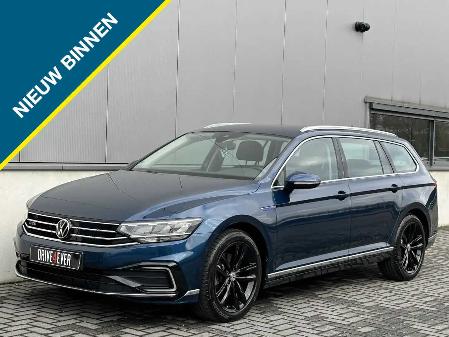 Volkswagen Passat Variant 1.4 TSI PHEV GTE Bns NAVI CAMERA TREKHAAK ACC ECC Blauw - 1