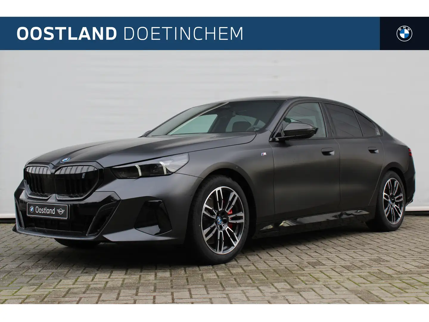 BMW i5 eDrive40 M Sport / Trekhaak / Adaptieve LED / Stoe Grijs - 1