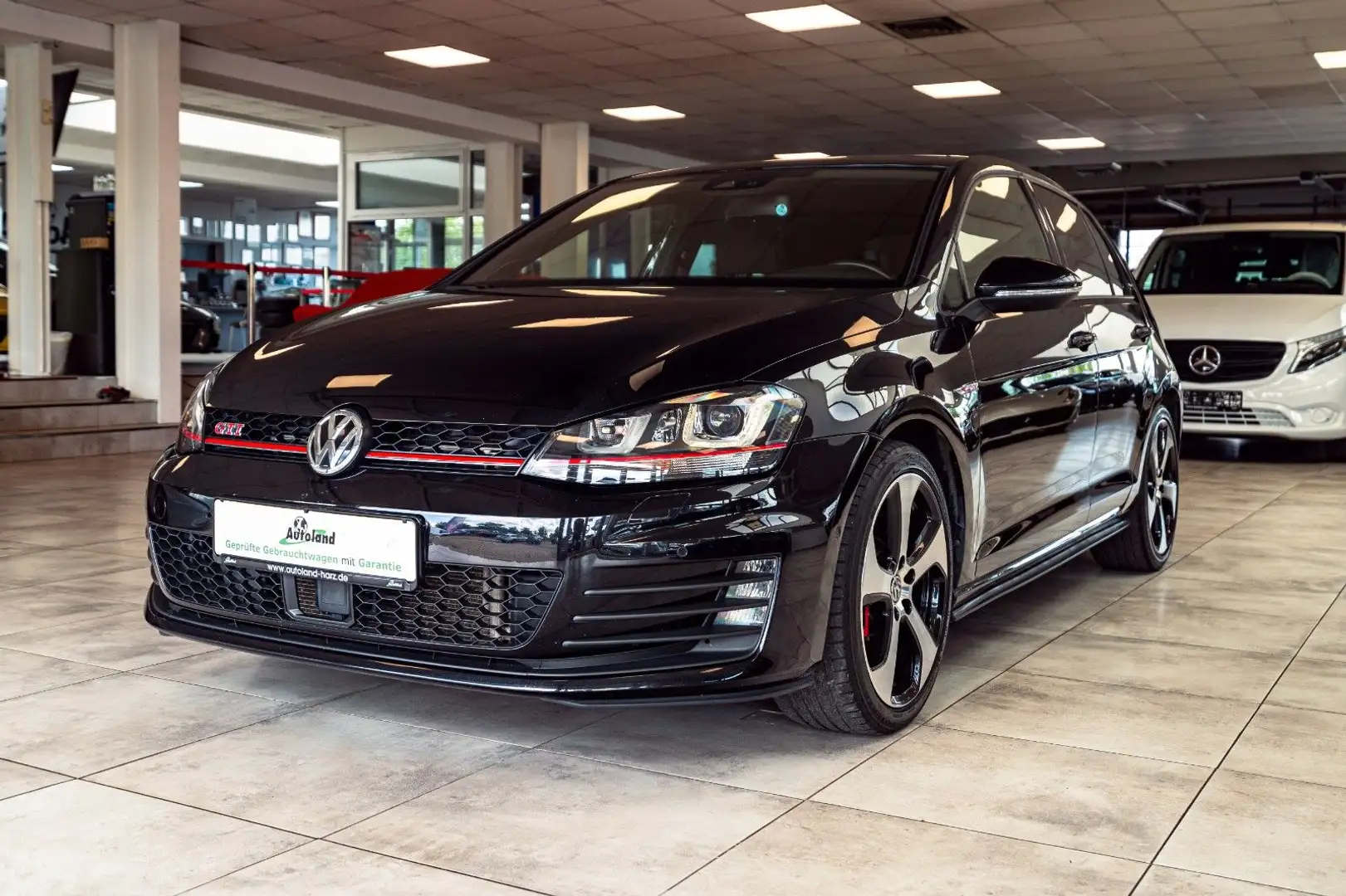 Volkswagen Golf GTI Performance DSG*FULL*DYNAMIC*PANO*ACC* Schwarz - 1