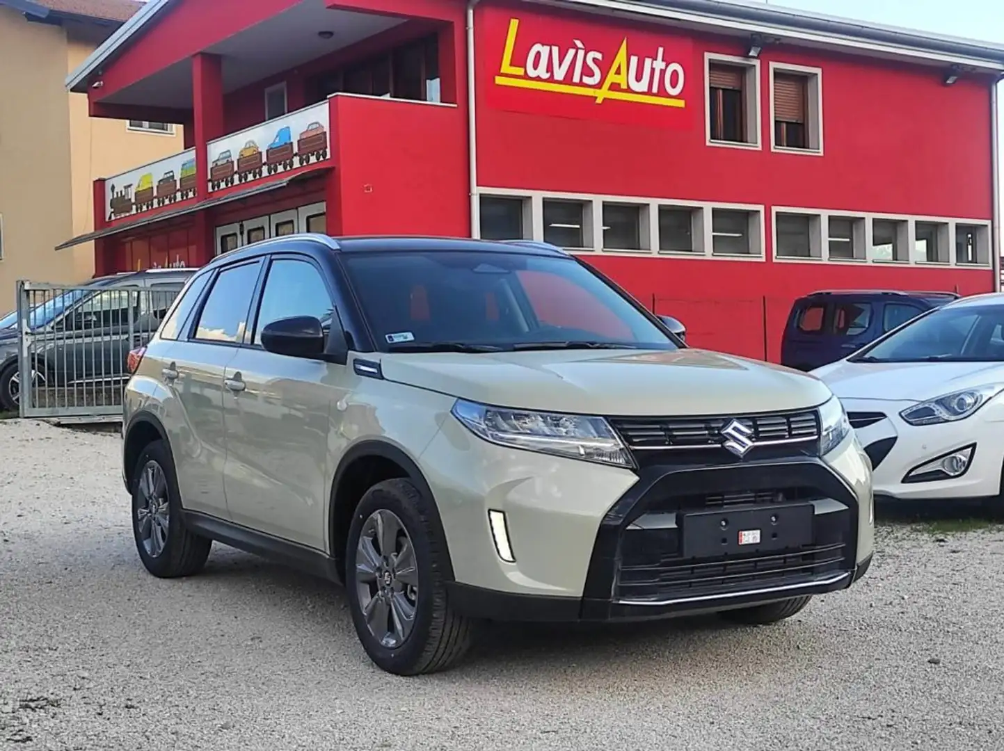 Suzuki Vitara 1.4 Hybrid 4WD AllGrip Cool Beige - 1