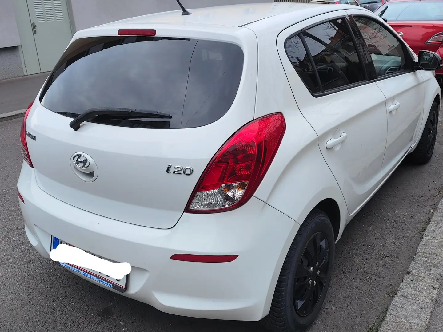 Hyundai i20 1,25 Life Go Weiß - 2