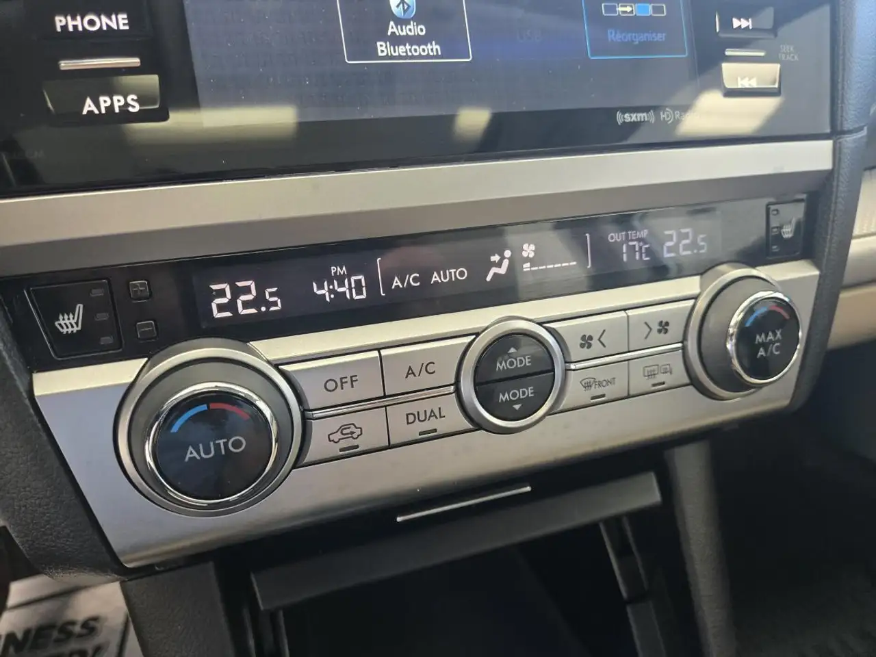 Subaru Legacy снимка Subaru Legacy