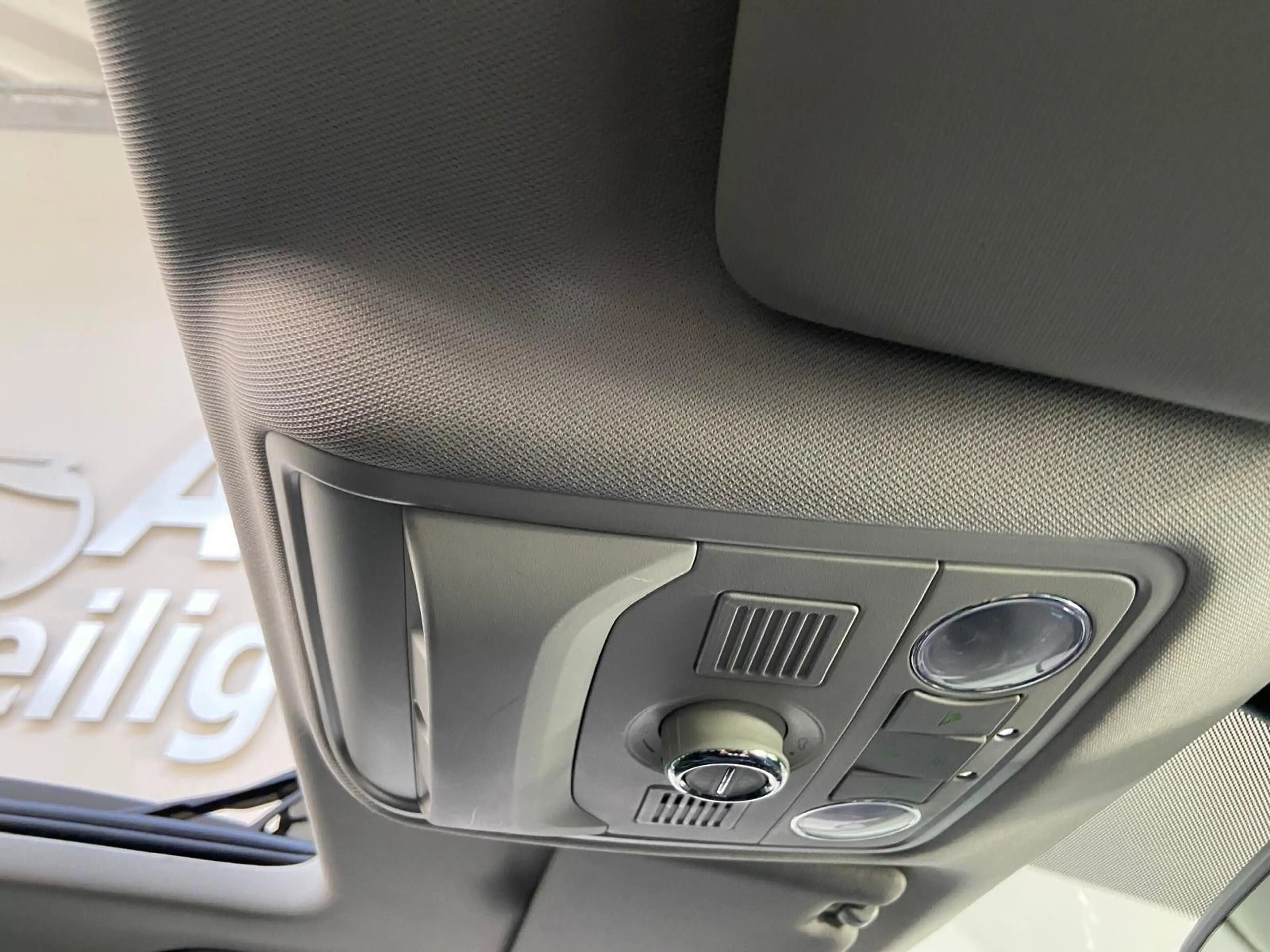Skoda Octavia Joy Canton Navi Panorama Xenon DCC — photo 14