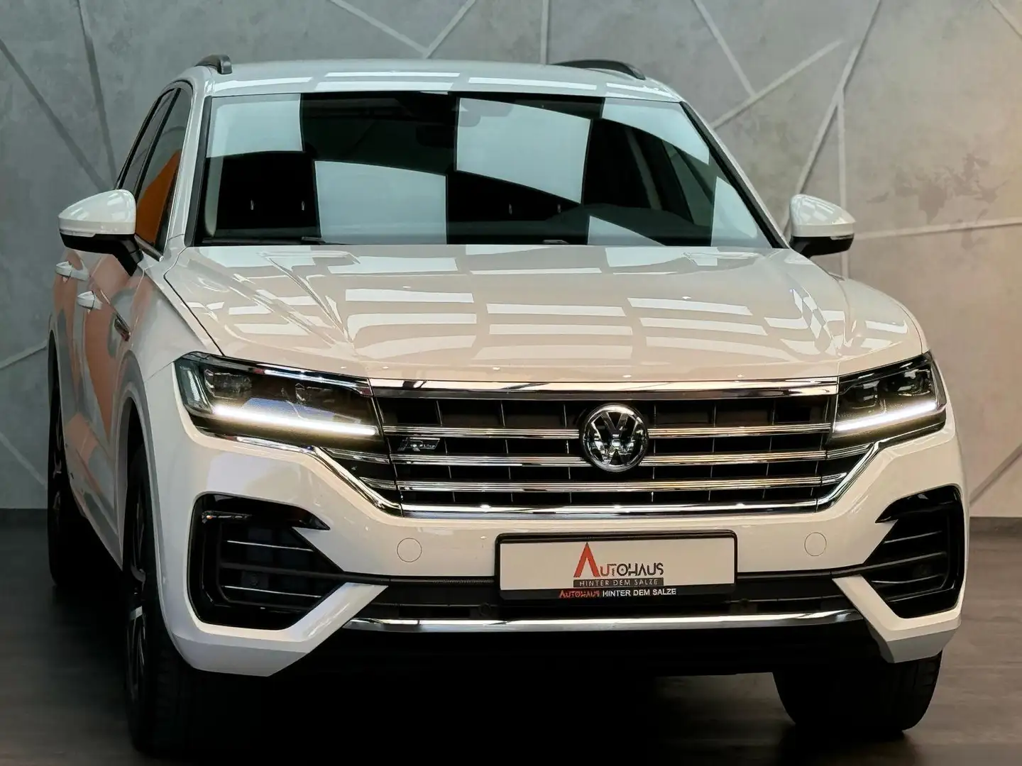 Volkswagen Touareg R-Line 4Motion 3.0 V6 TDI |AHK|KAM|SHZ| Blanco - 2