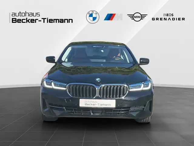 BMW 5 Series view 2