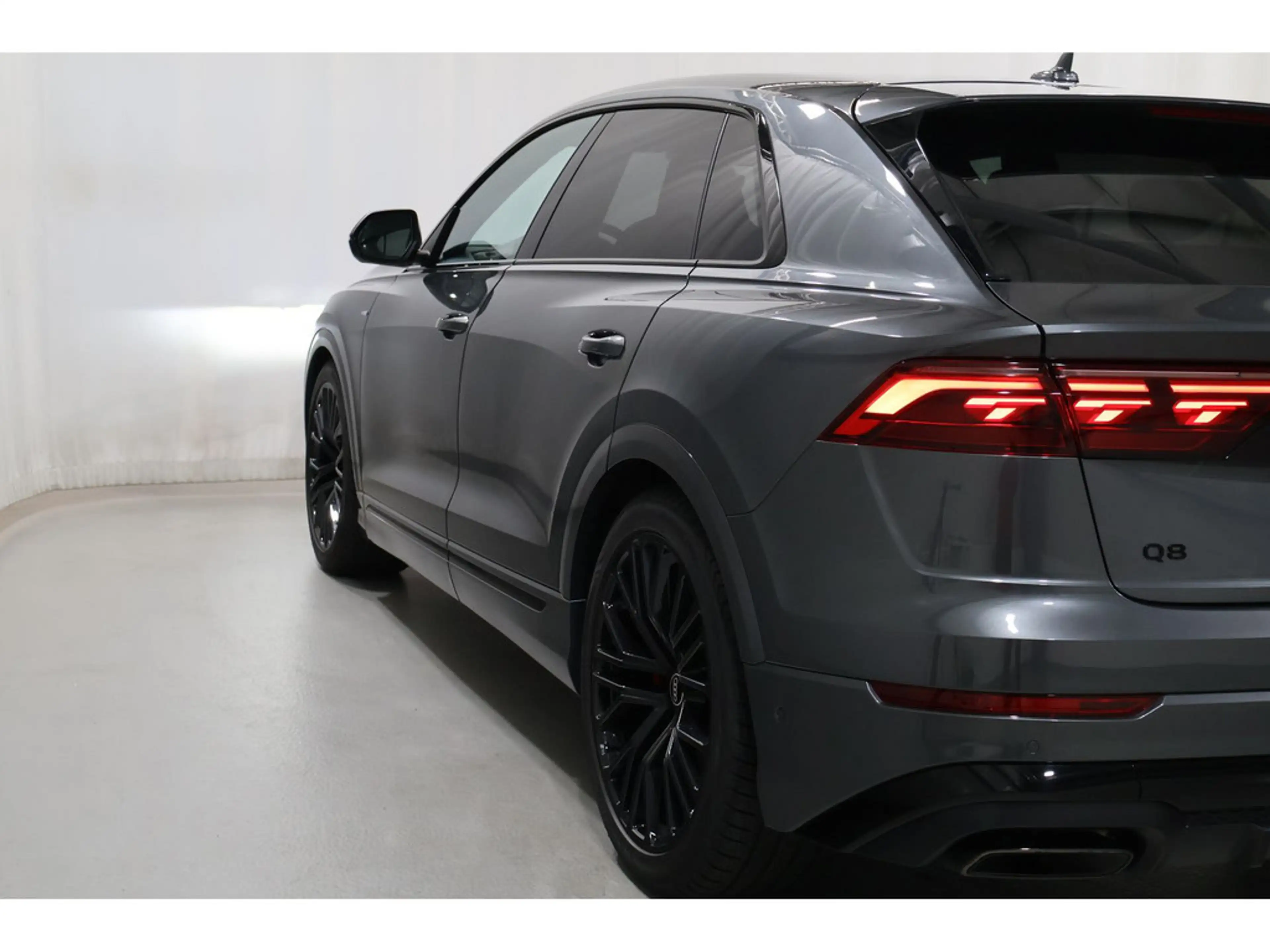 Audi Q8 50 TDI quattro B&O*Panorama*MatrixLED — photo 13