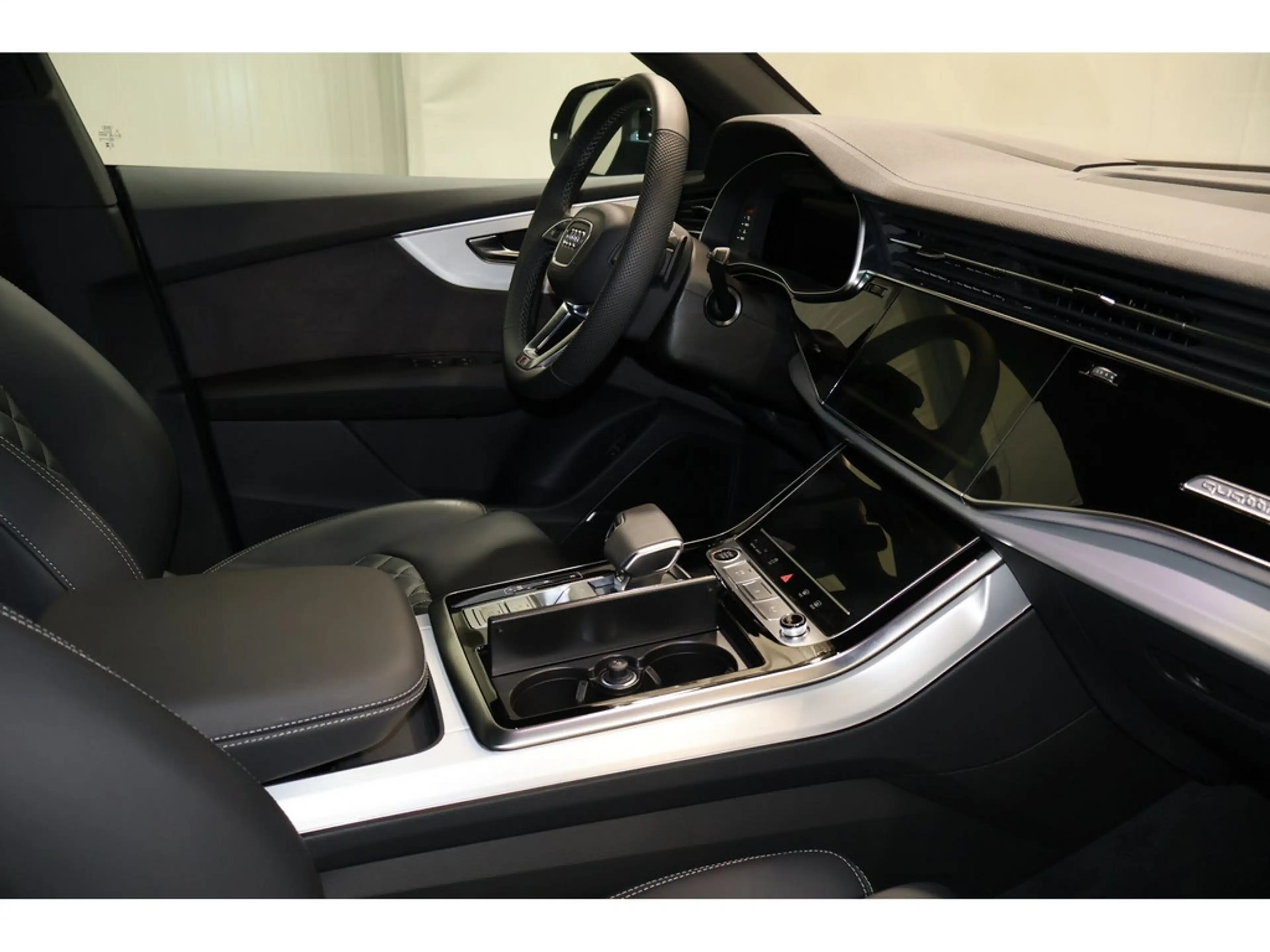 Audi Q8 50 TDI quattro B&O*Panorama*MatrixLED — photo 14