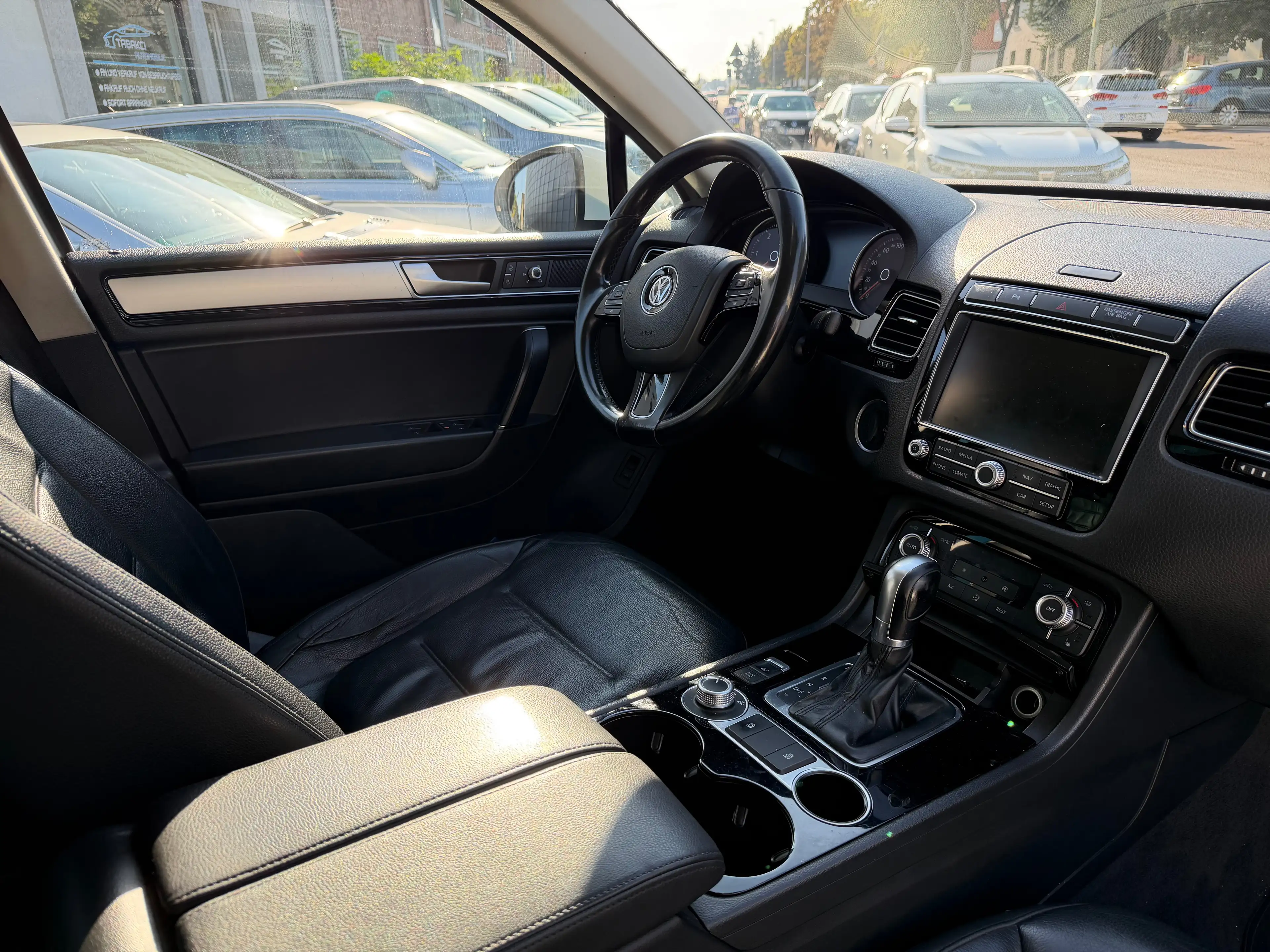 Volkswagen Touareg V6 TDI BMT 4Motion — photo 12