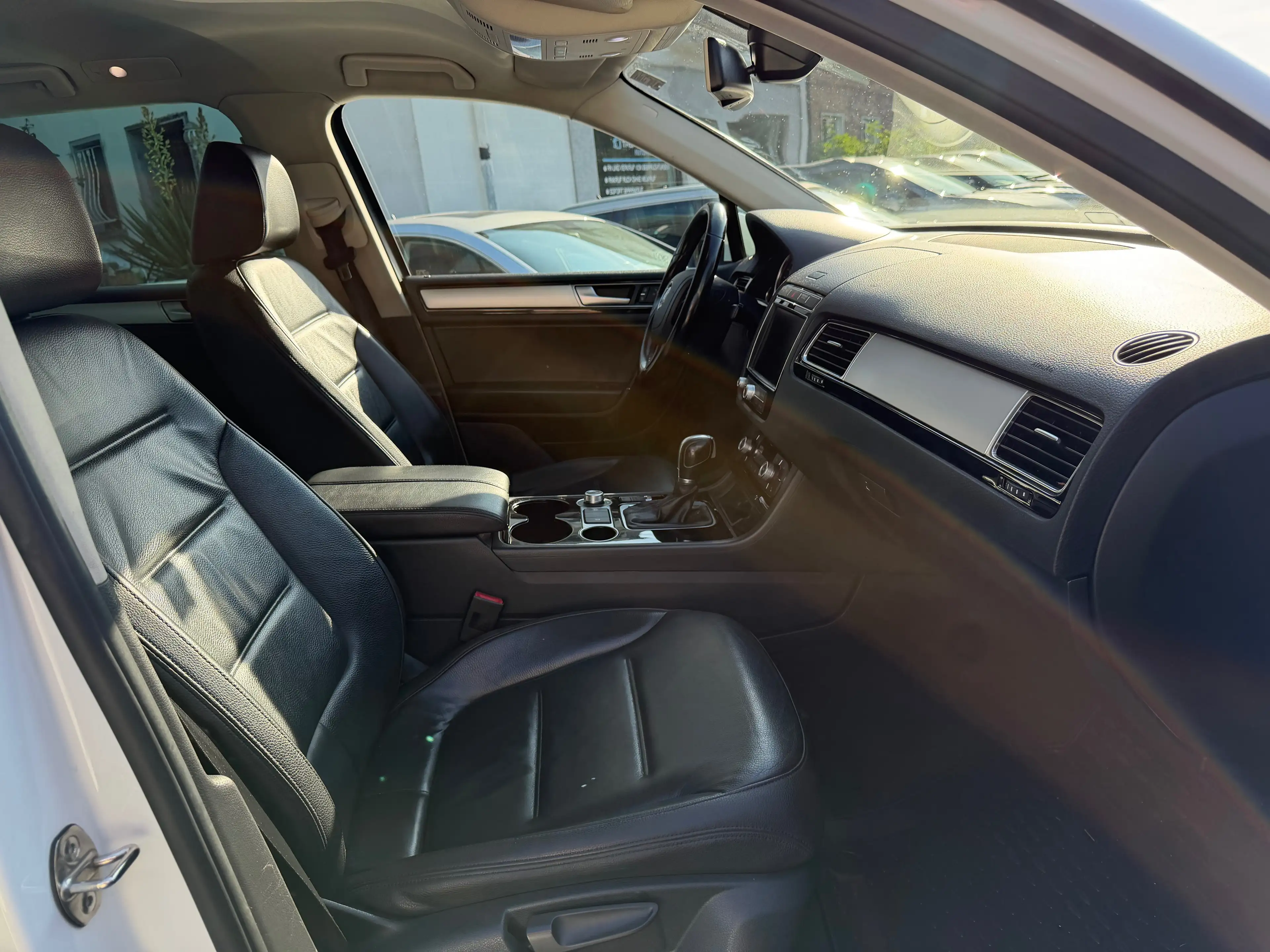 Volkswagen Touareg V6 TDI BMT 4Motion — photo 14