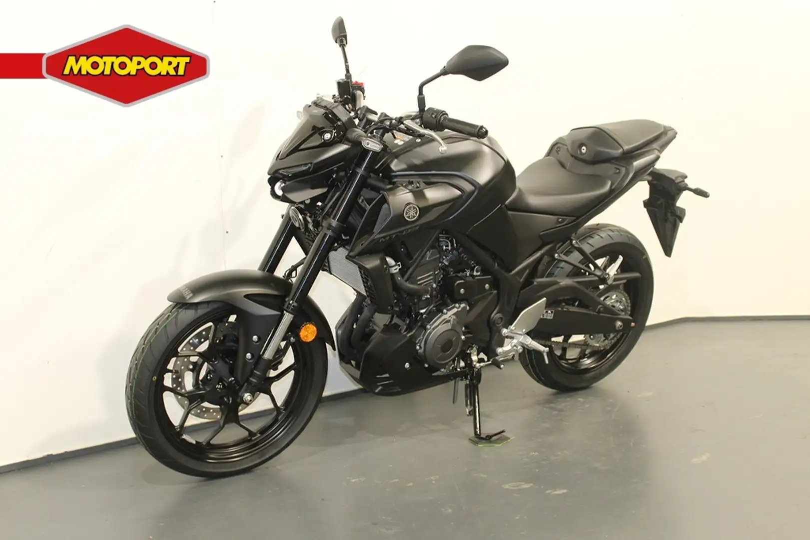 Yamaha MT-03 Negru - 2