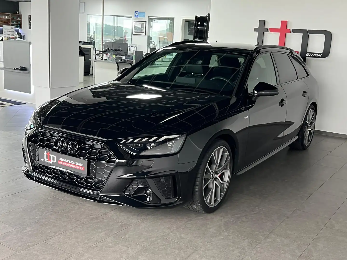 Audi A4 Avant 40 TFSI S-line MATRIX Teilleder 19`Alu Schwarz - 2