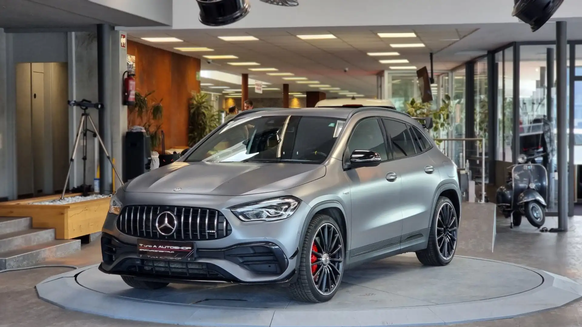 Mercedes-Benz GLA 45 AMG S 4Matic Aut. *Kamera*Navi*21Zoll* Gris - 1