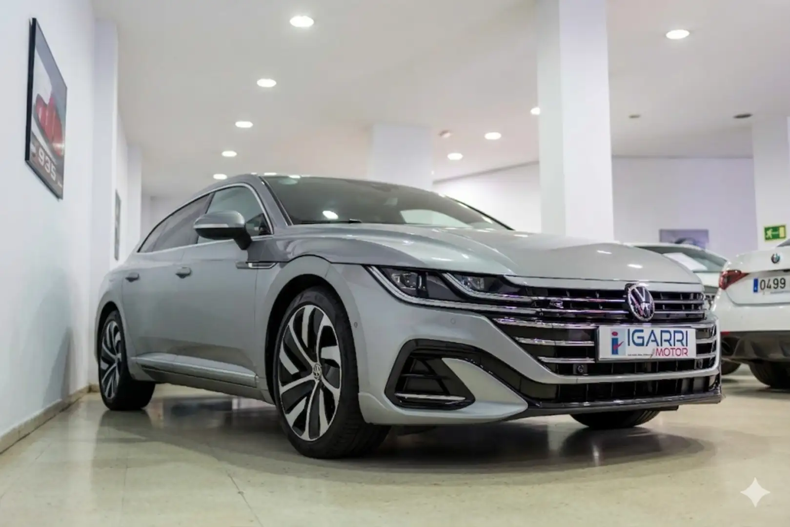 Volkswagen Arteon Shooting Brake 2.0TDI R-Line DSG7 110kW Gris - 2