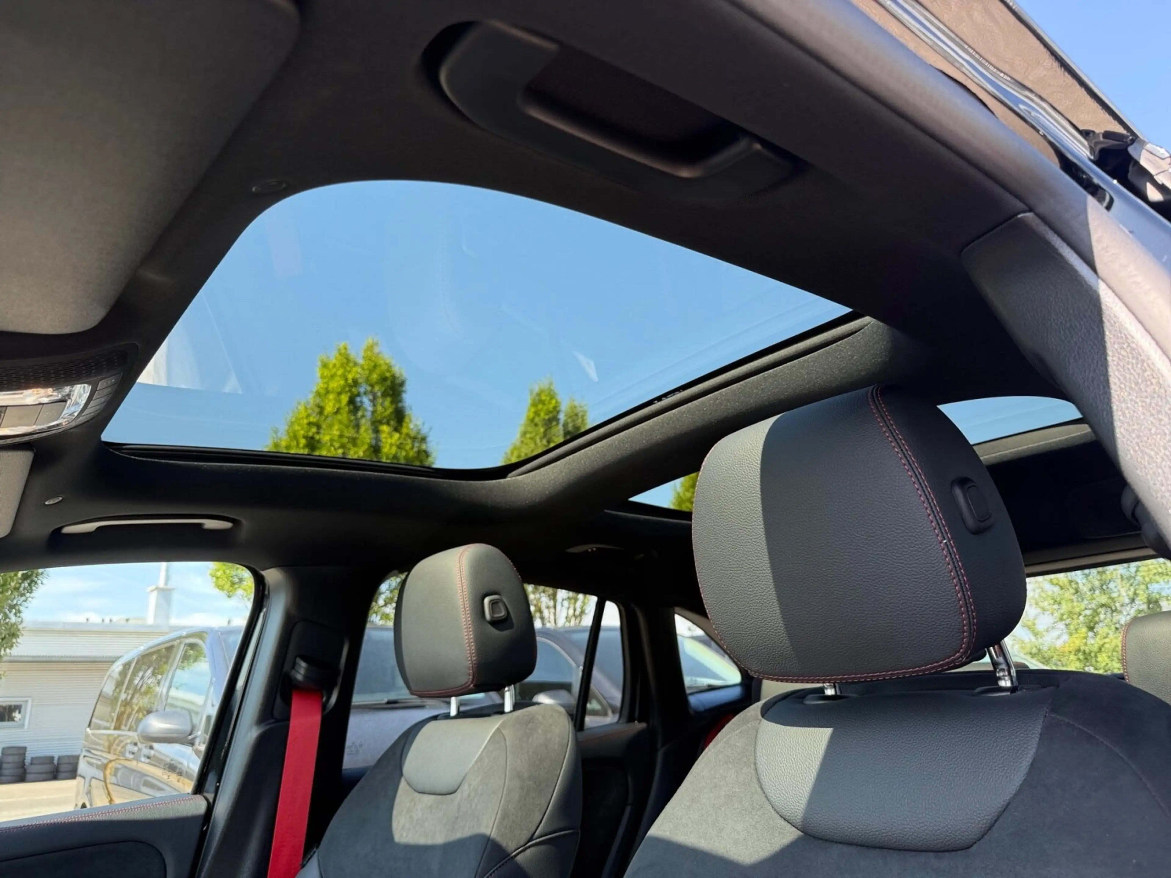 Mercedes-Benz GLA 45 AMG AMG GLA 45 S 4M+ *NIGHT*MEMO*PANO*MBEAM*HUD* Navi — photo 15