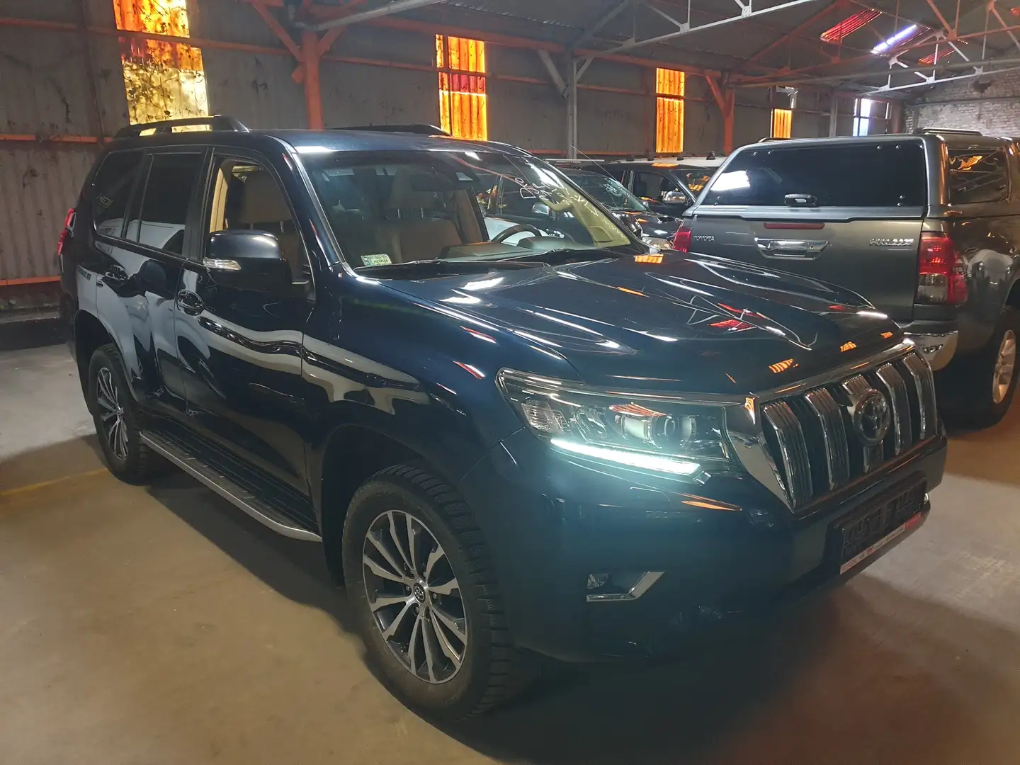 Toyota Land Cruiser Land Cruiser 2.8 D-4D Premium 7 pls Blauw - 2