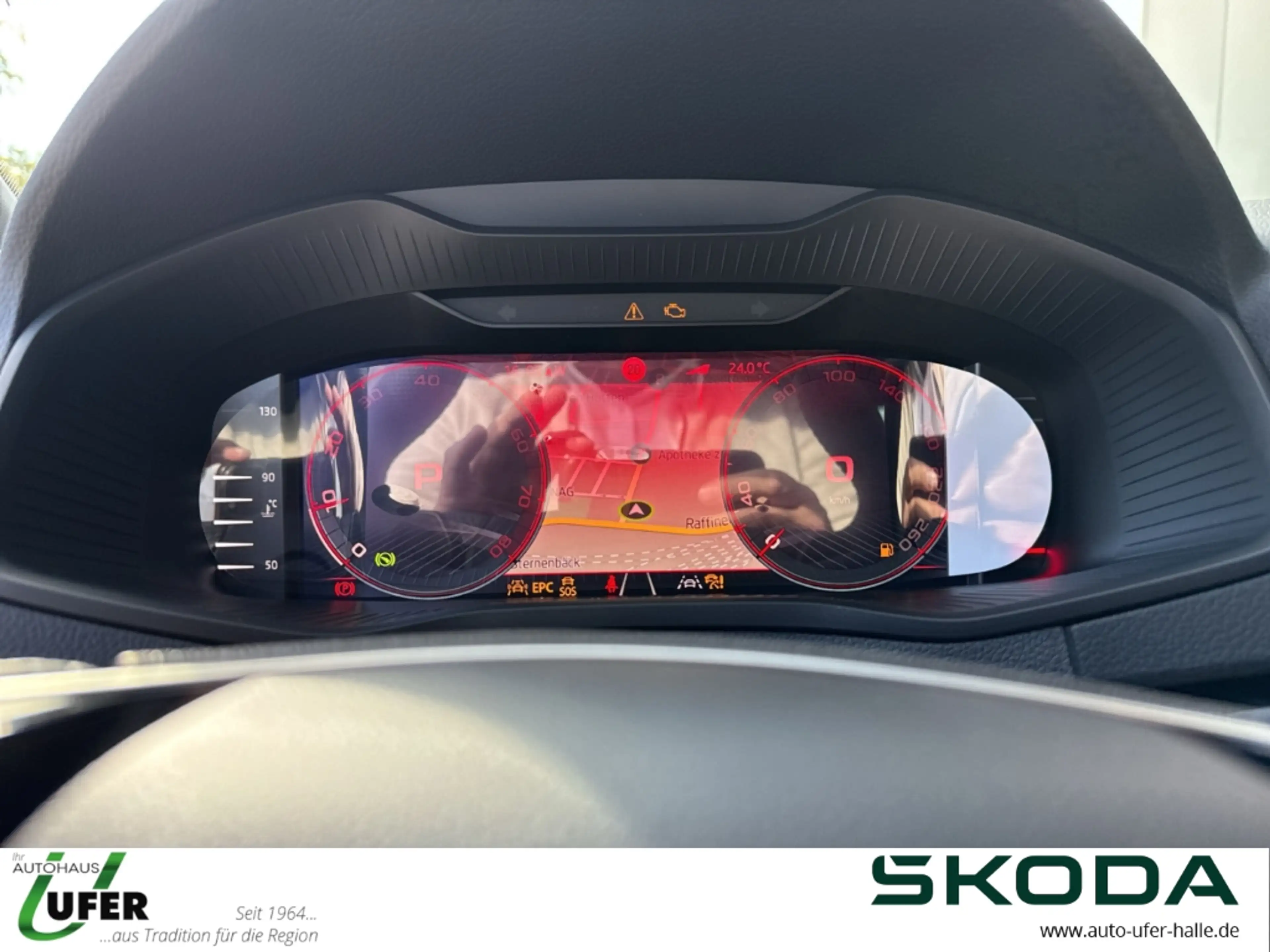 Skoda Karoq Sportline Sportpaket AHK Navi Matrix-LED Kurvenlic — photo 10