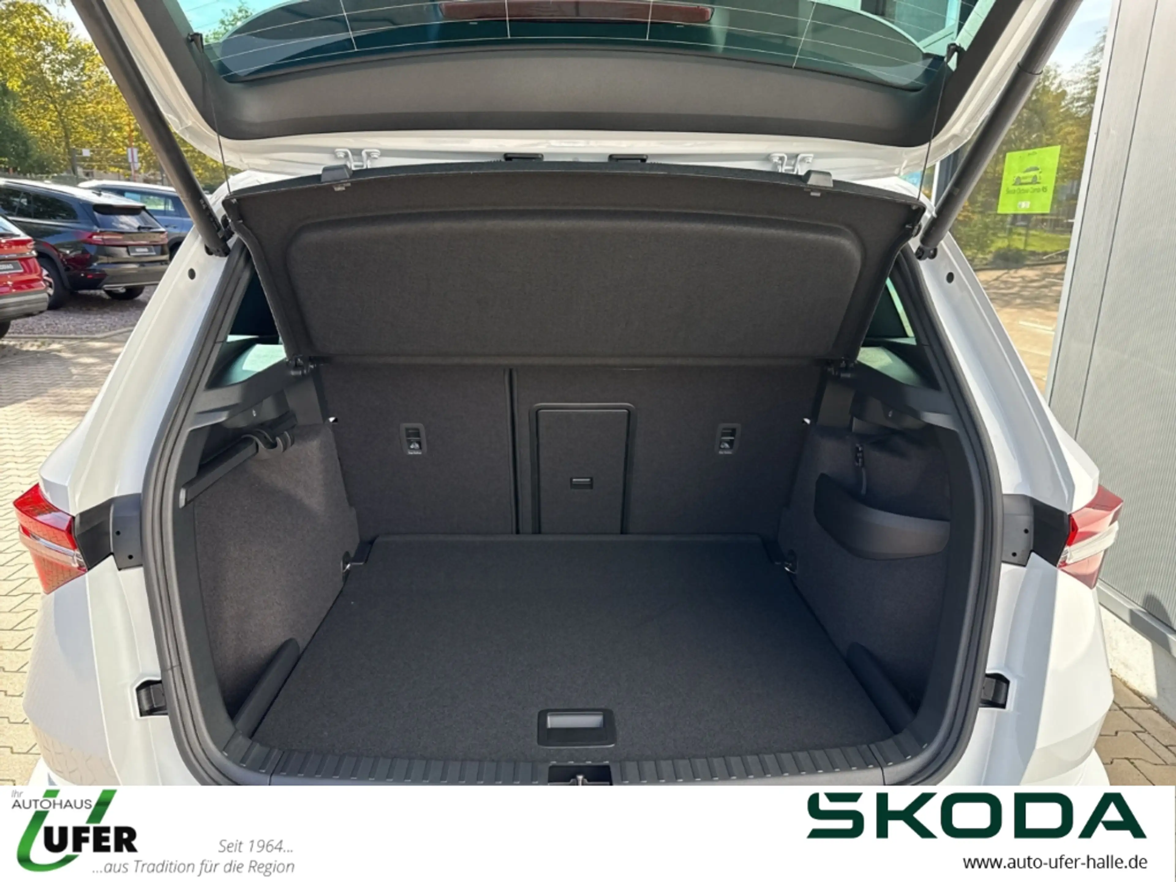 Skoda Karoq Sportline Sportpaket AHK Navi Matrix-LED Kurvenlic — photo 8