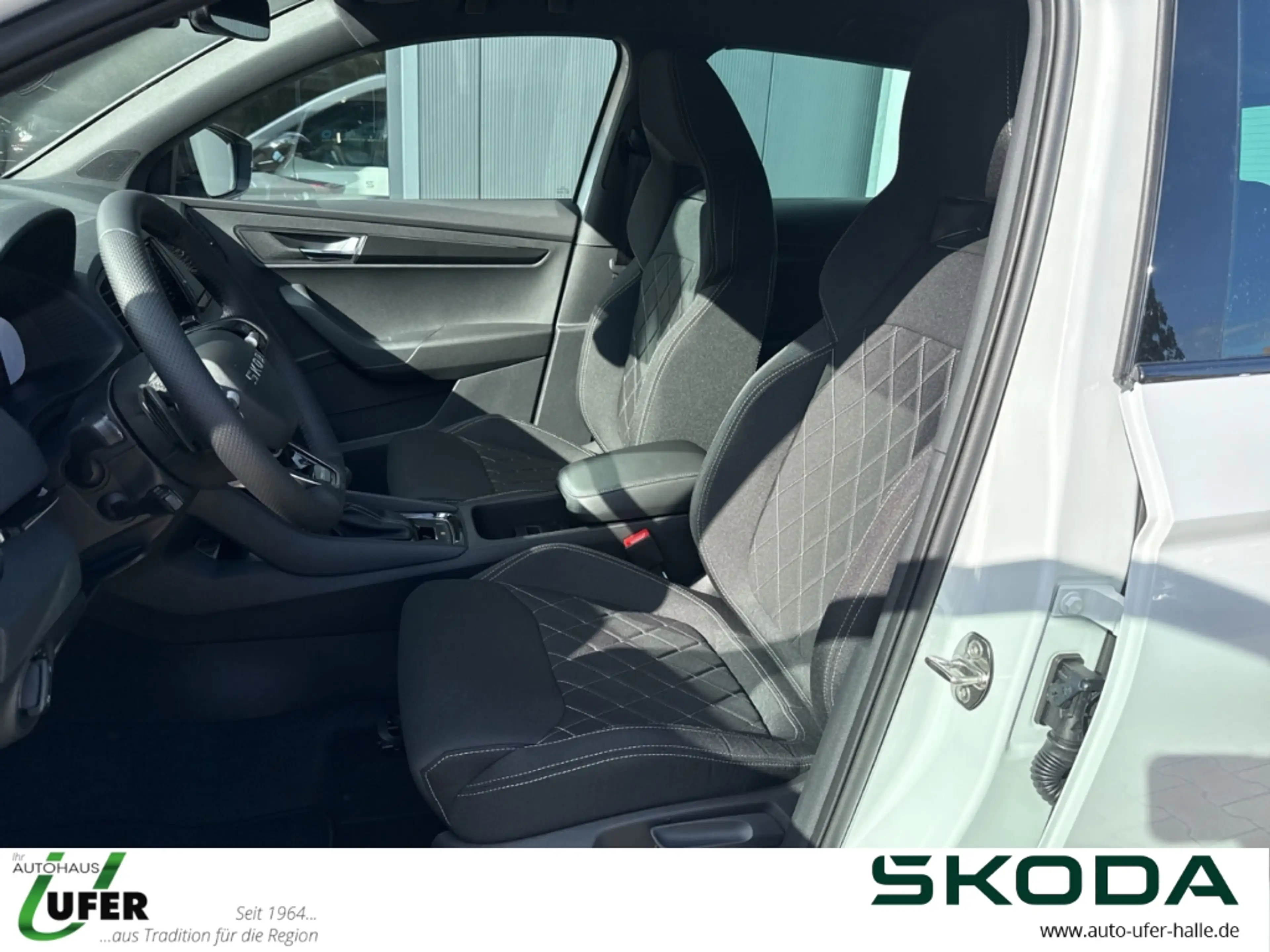 Skoda Karoq Sportline Sportpaket AHK Navi Matrix-LED Kurvenlic — photo 7
