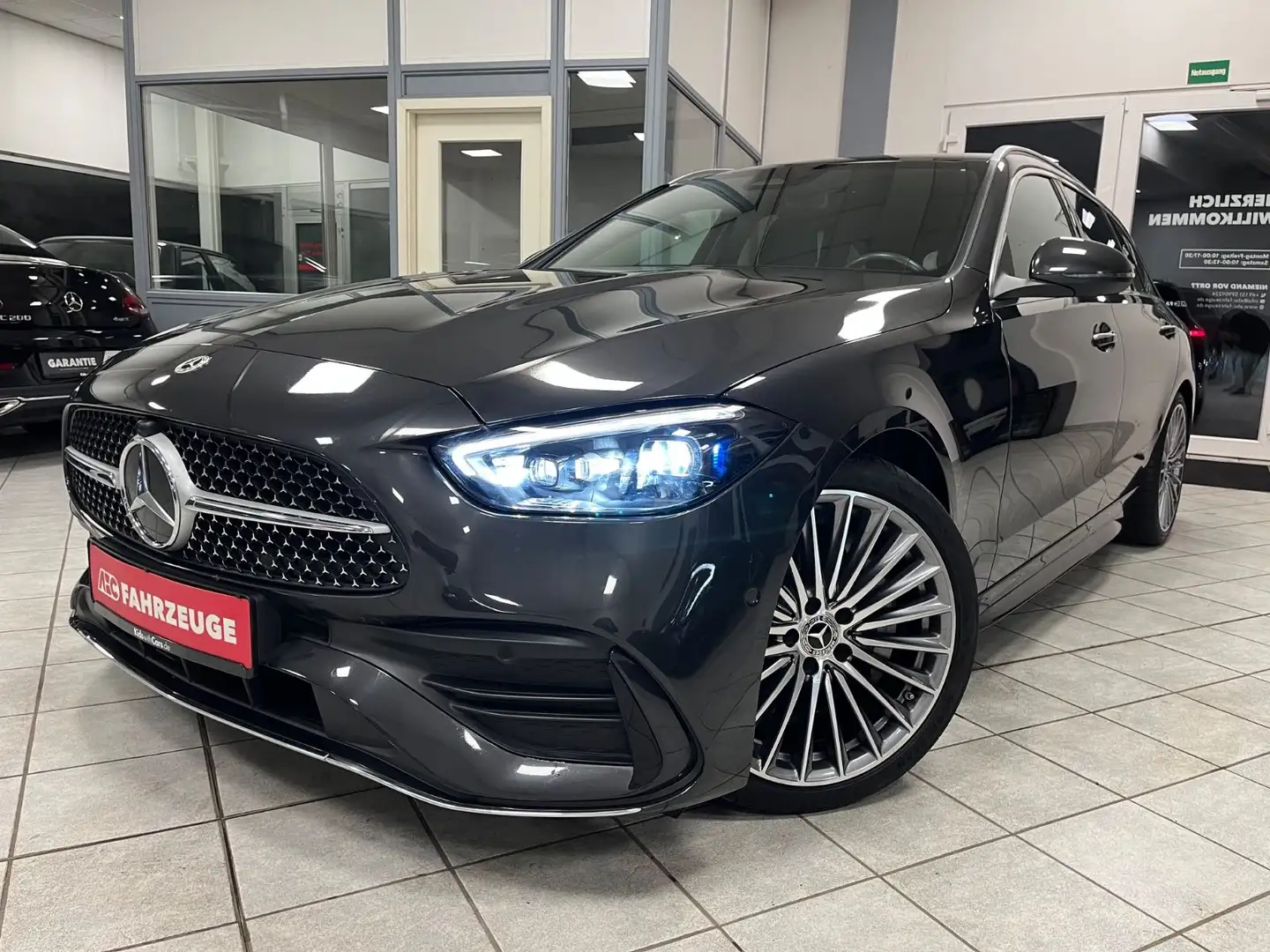 Mercedes-Benz C 200 T AMG / LED / Vollleder / Sitzklima / Schwarz - 1