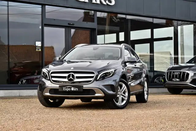 Mercedes-Benz GLA 180 GLA 180 7G-DCT Urban*CAMERA*LEDER*XENON*VW ZETELS