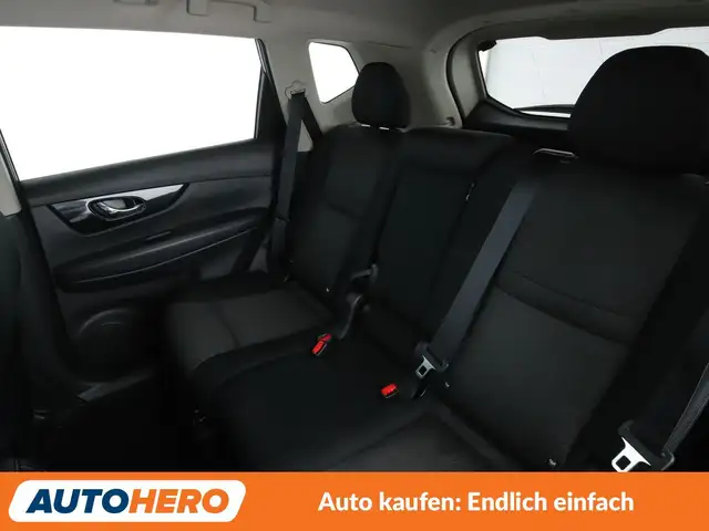Nissan X-Trail view 14