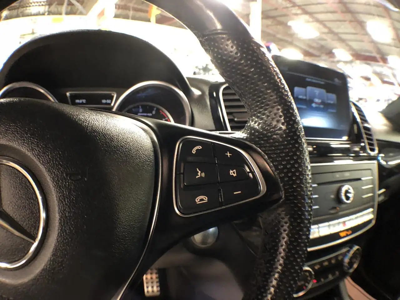 Mercedes-Benz GLE снимка Mercedes-Benz GLE