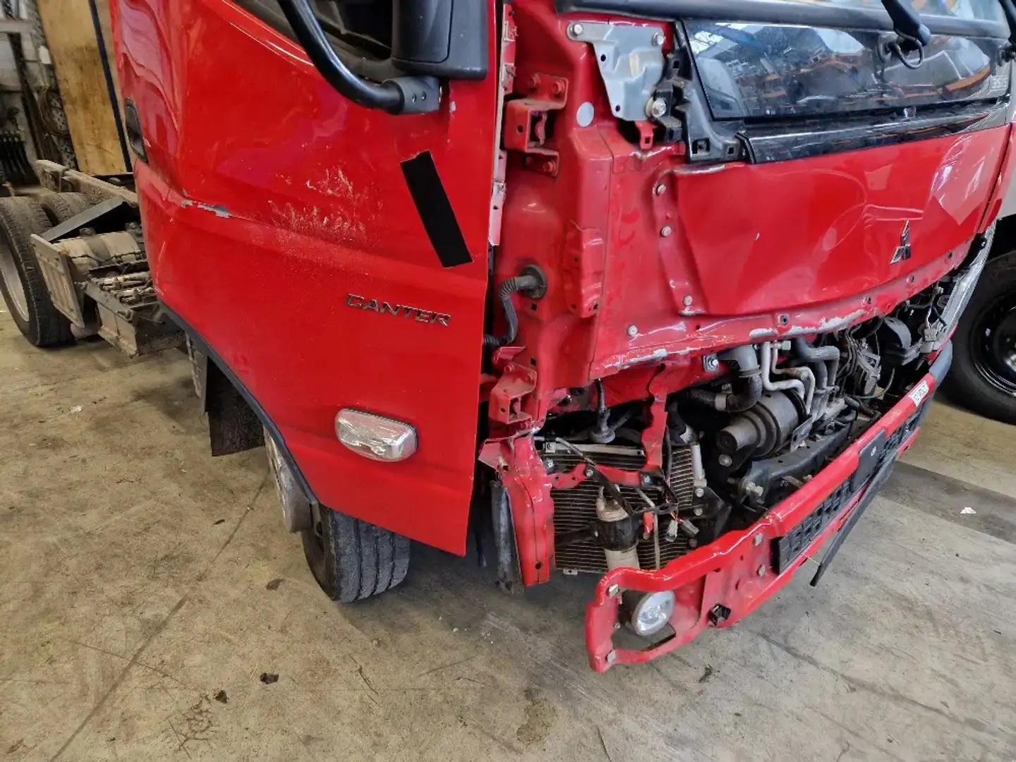 Alții FUSO Canter 3S13 / MT / 250   Schade chassis  Euro Roşu - 2
