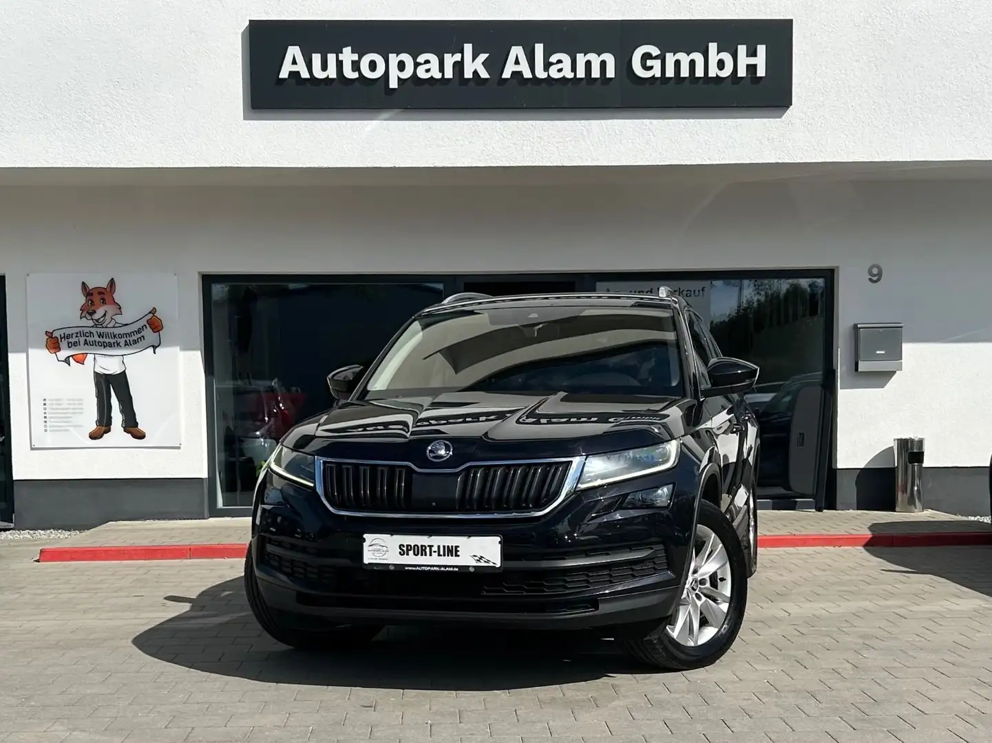 Skoda Kodiaq Style 2,0 TDI 4x4 DSG AHK LED Pano ACC 7s Schwarz - 1