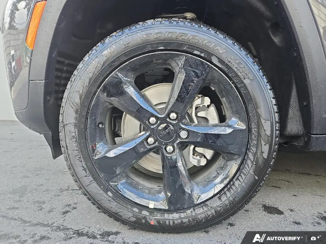 Jeep Grand Cherokee снимка Jeep Grand Cherokee