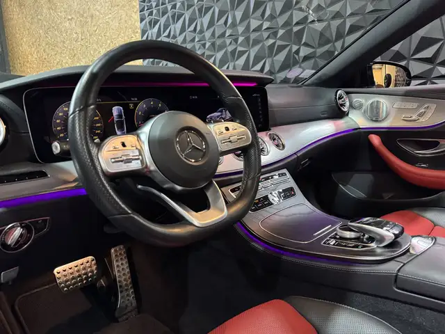 Mercedes-Benz E-Class view 11