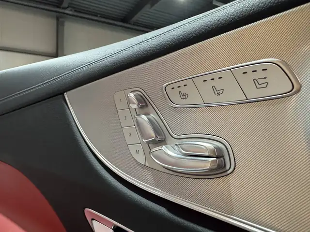 Mercedes-Benz E-Class view 15