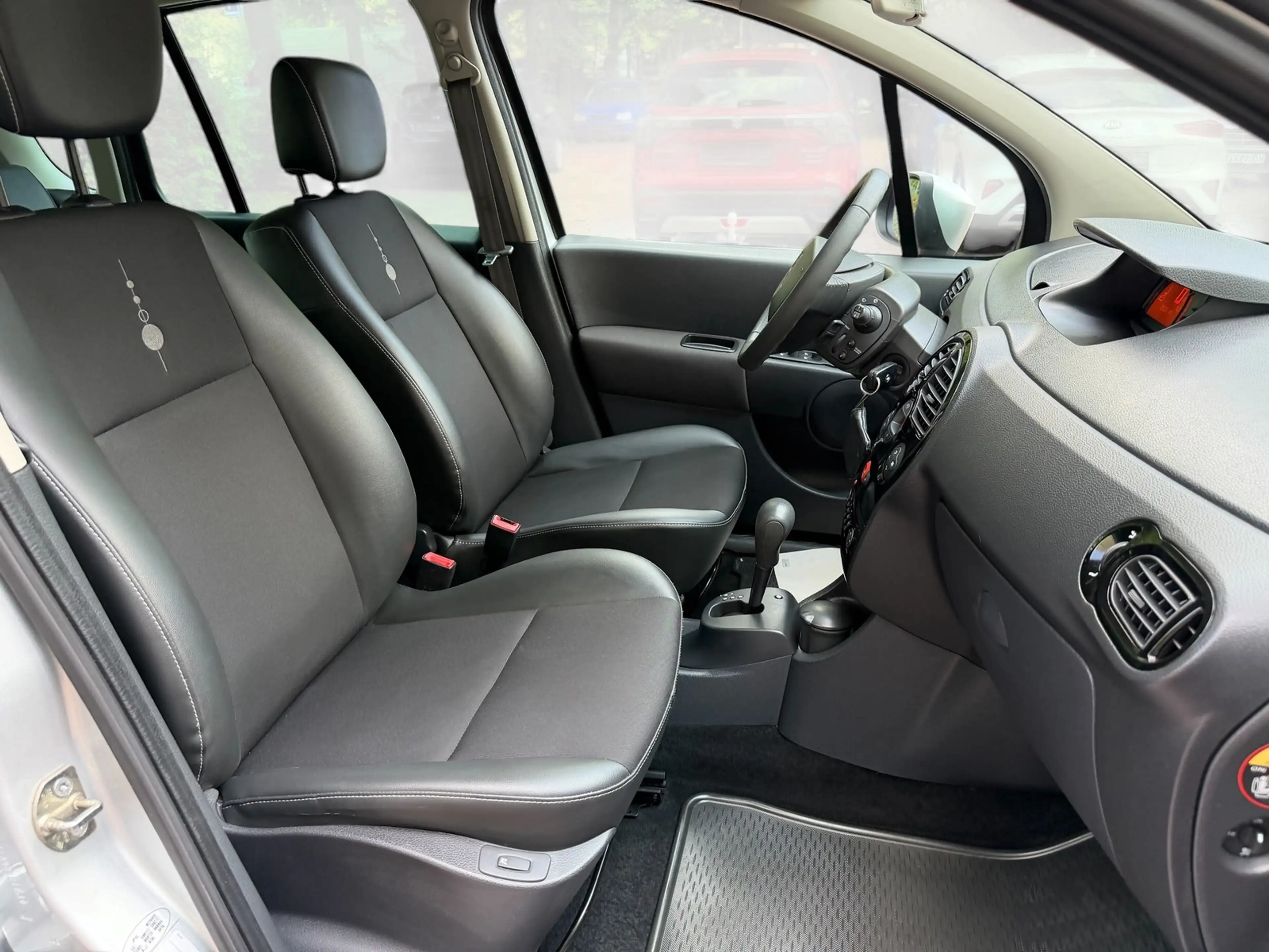 Renault Modus Grand Modus Night & Day Automatik *Klima*PDC* — photo 4
